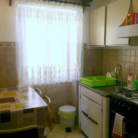 Ana Apartamento *