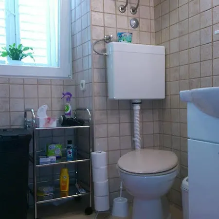 Ana Apartamento