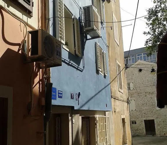 Апартаменты Ana Задар