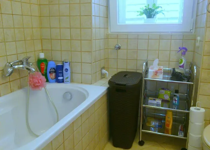 Апартаменты Ana *